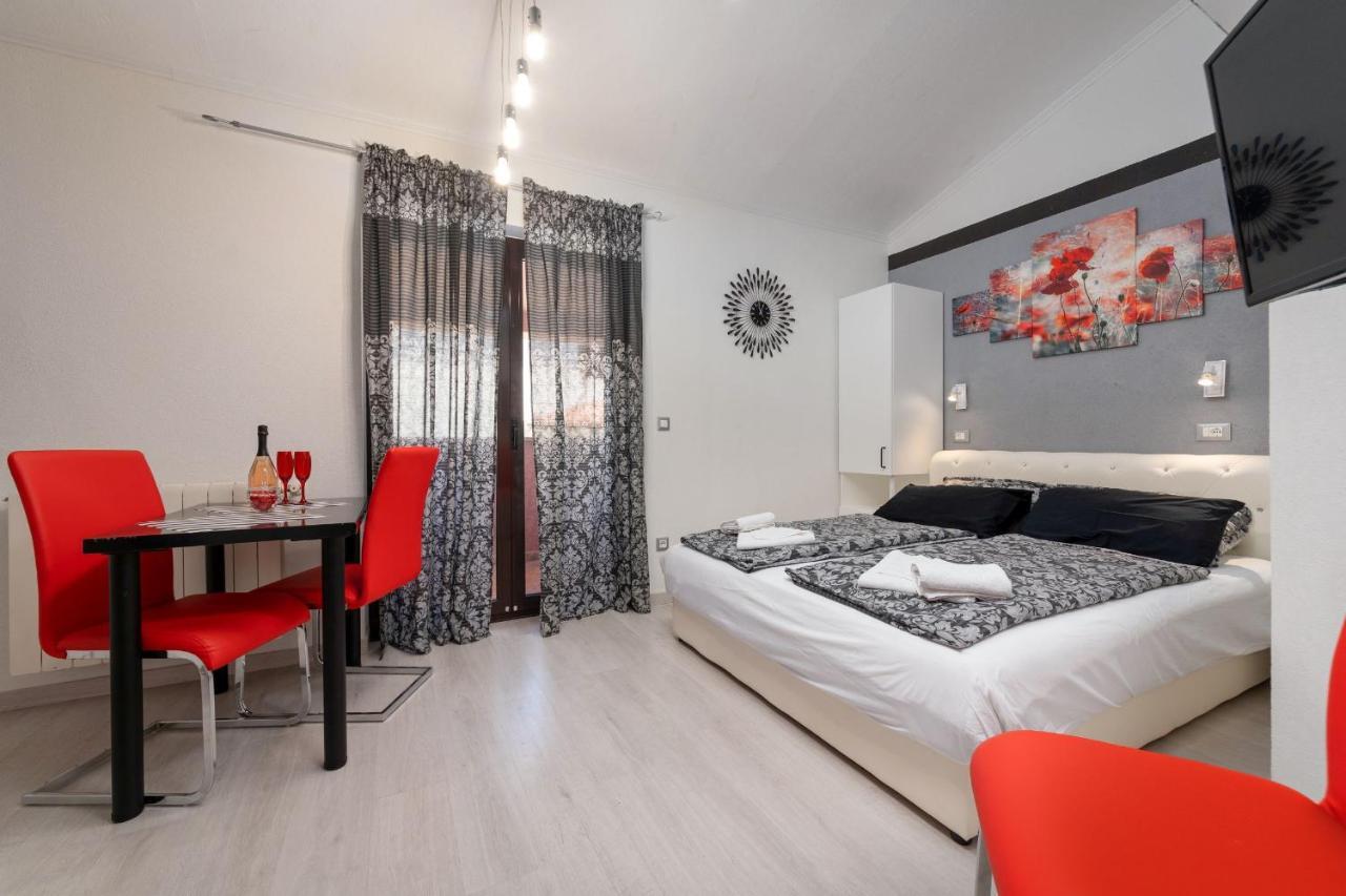 Apartments Miri ורסאר מראה חיצוני תמונה