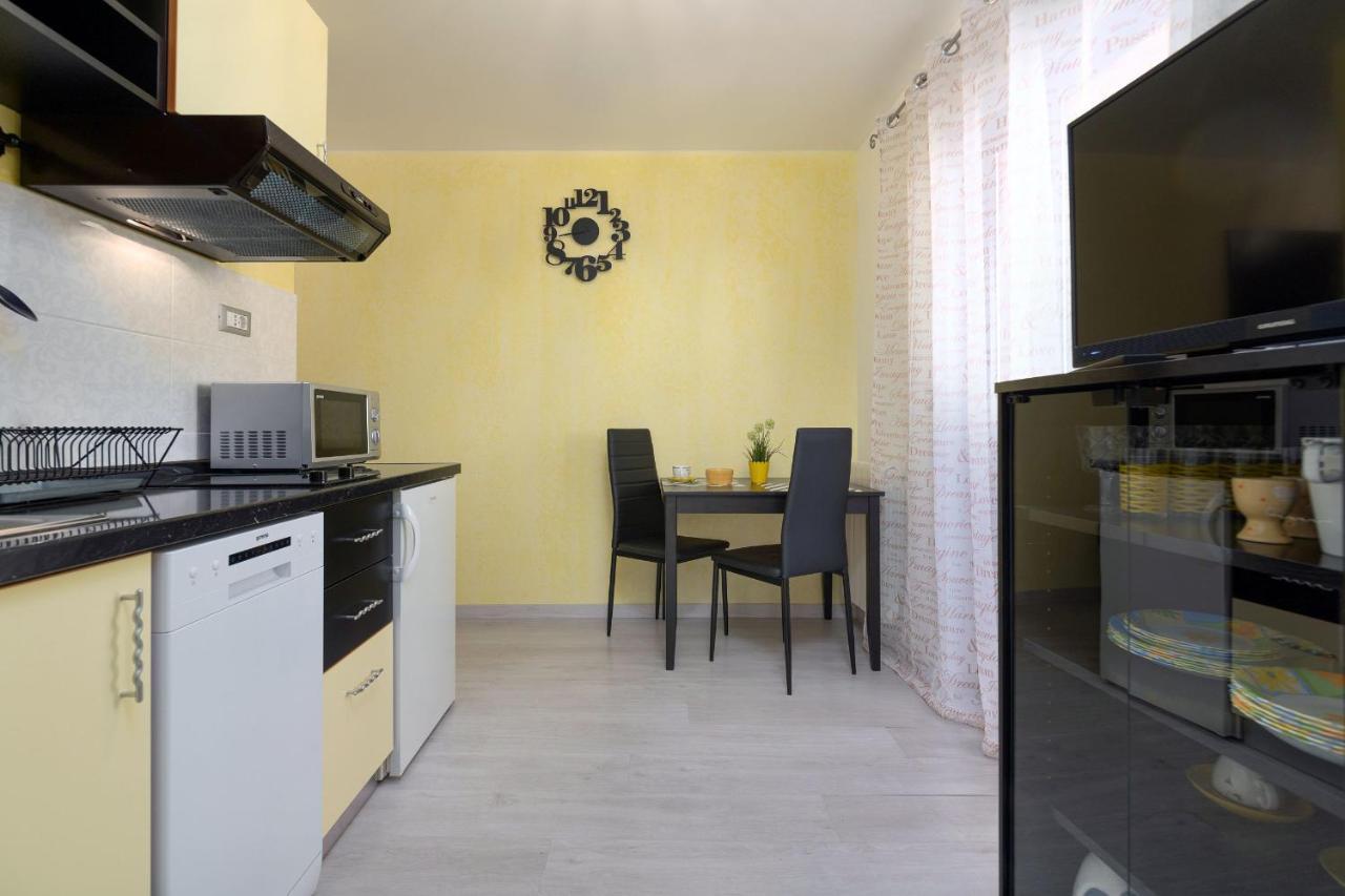 Apartments Miri ורסאר מראה חיצוני תמונה